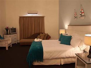 Riviera Hotel Mossel Bay Esterno foto